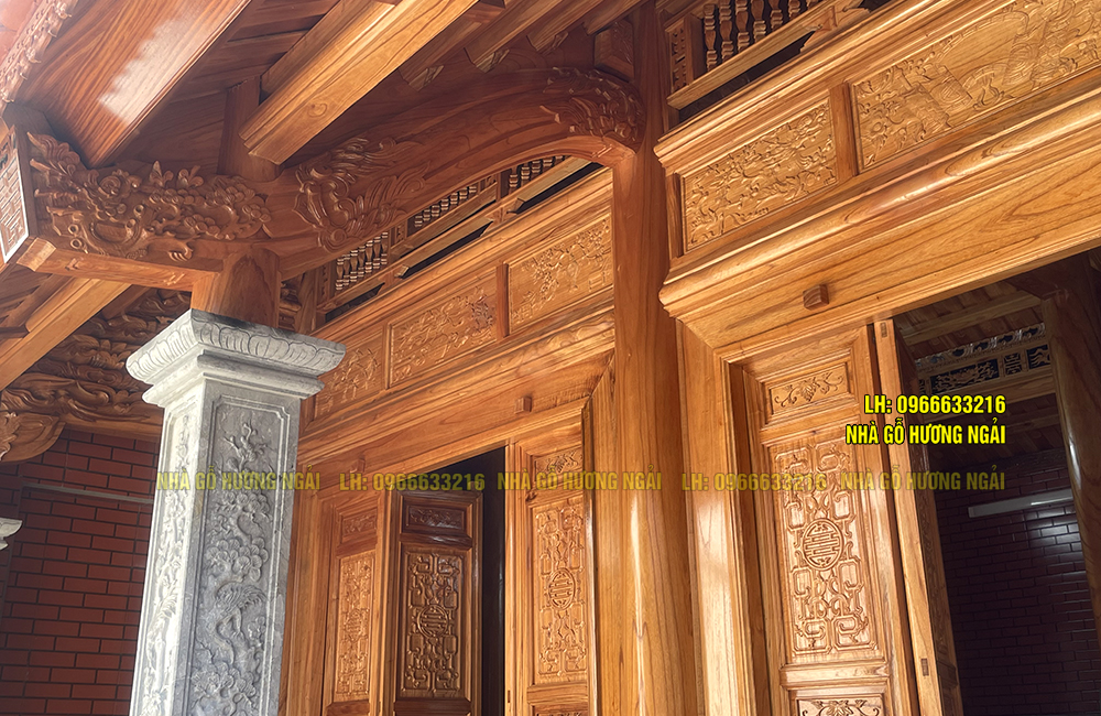 Oval wooden house with 3 rooms and 18 columns in Bac Ninh
