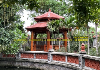 Hexagonal garden hut with diameter of 5m